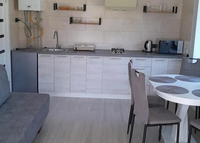 Holiday home Grey Hous *